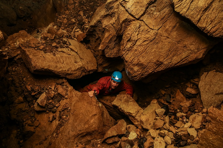An extreme speleo tour in Melouri Cave